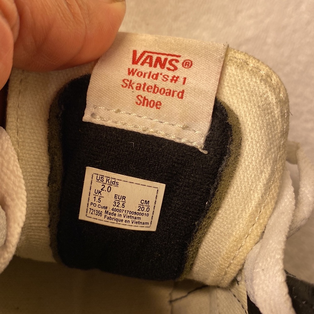 Vans - Picture 7 of 7